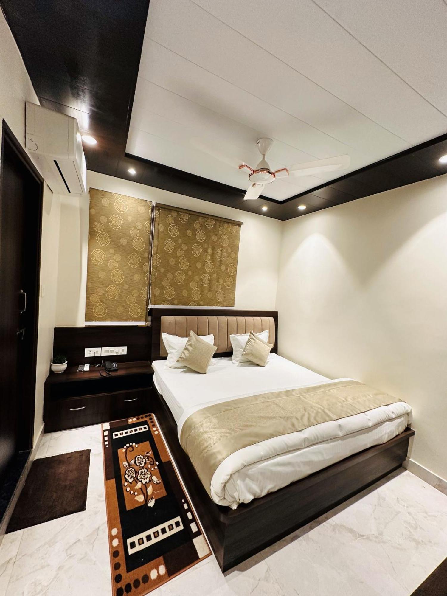Kashi Darshan Hotel 2*